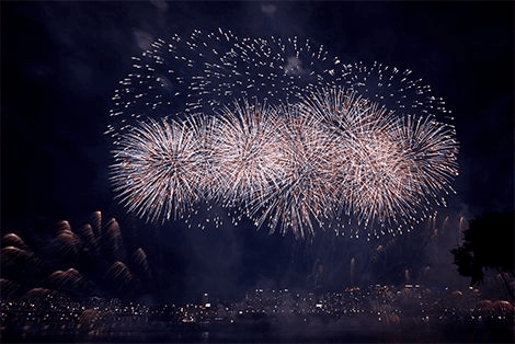 Colorful fireworks spanning the Seoul skyline at night