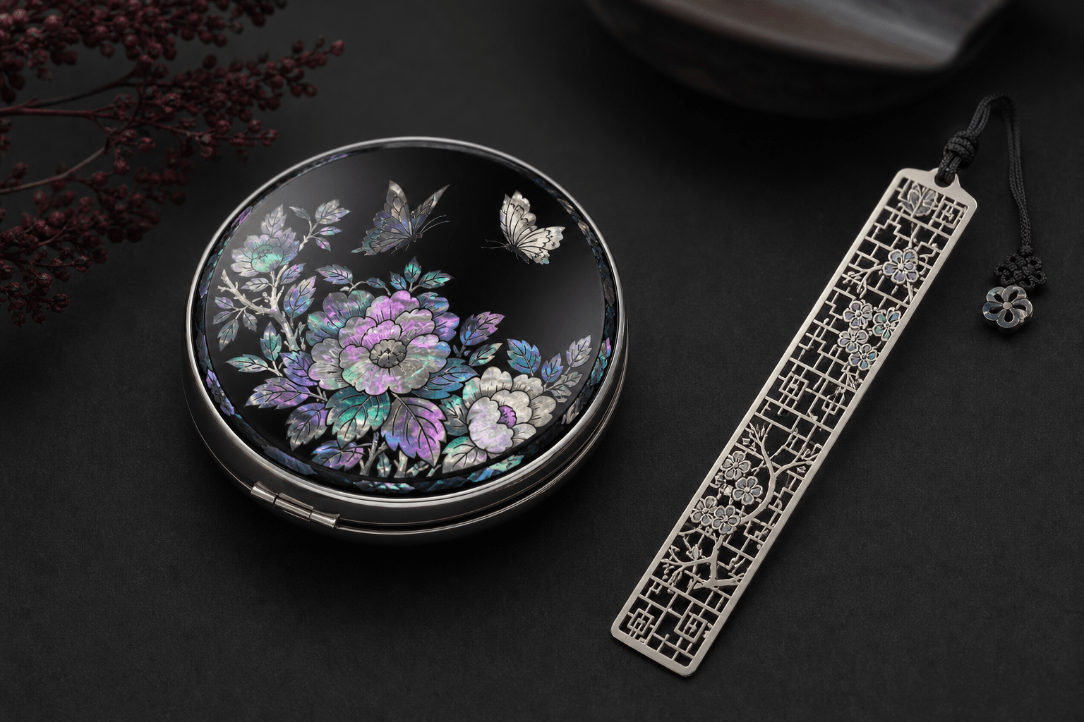 Mother-of-pearl lacquer case and a Korean patterned bookmark
