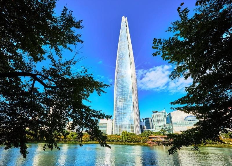Lotte World Tower seen across Seokchon Lake Park