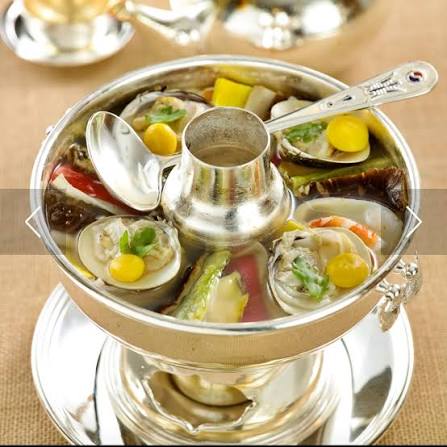 Jihwaja Korean royal cuisine course
